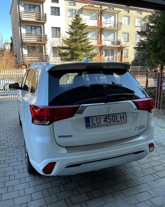 Mitsubishi Outlander cena 129900 przebieg: 61000, rok produkcji 2019 z Lublin małe 46